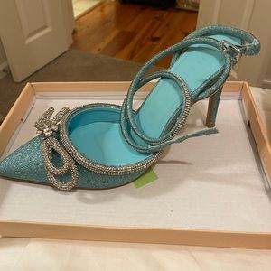 Billini Elope Blue Glitter Heel size 10 NEVER WORN